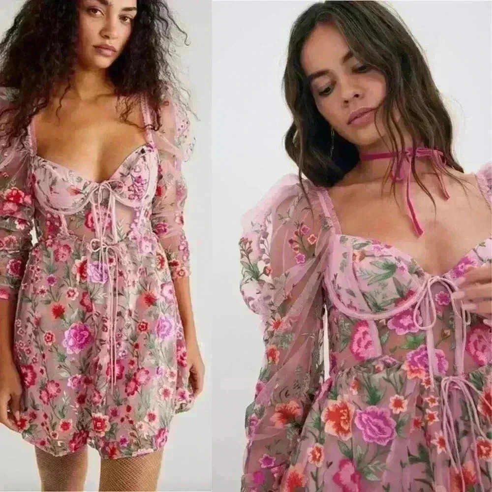 NWT For Love & Lemons Tayla Ruffle Corset Embroidered Puff Sleeve Dress Size XS - Picture 16 of 16